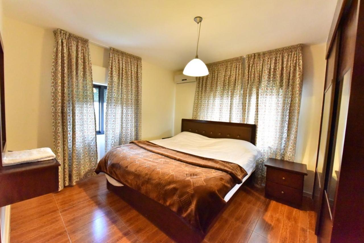 Al Farooq Hotel Apartments Amman Extérieur photo